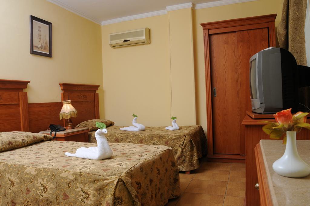 Tiba Pyramids Hotel Giza Exterior photo