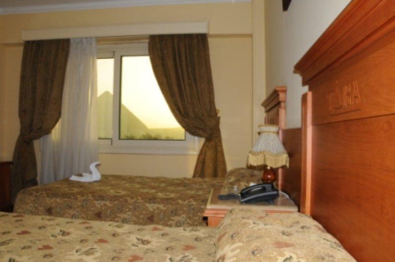 Tiba Pyramids Hotel Giza Exterior photo